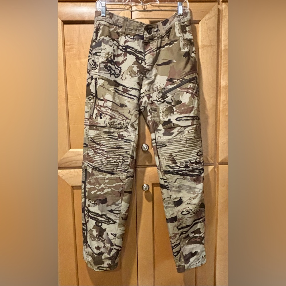 Under Armour hunting pants size 34